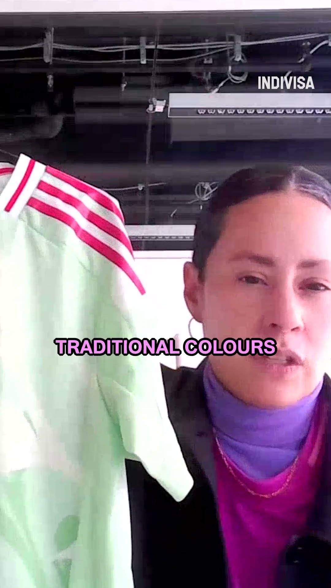 上展现出更 上展现出更